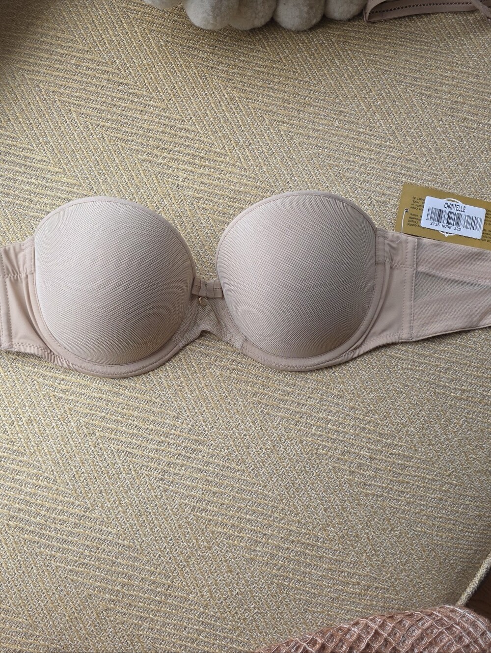 NWT Chantelle Vous Et Moi 2136 Strapless Convertible Bra 32D Nude